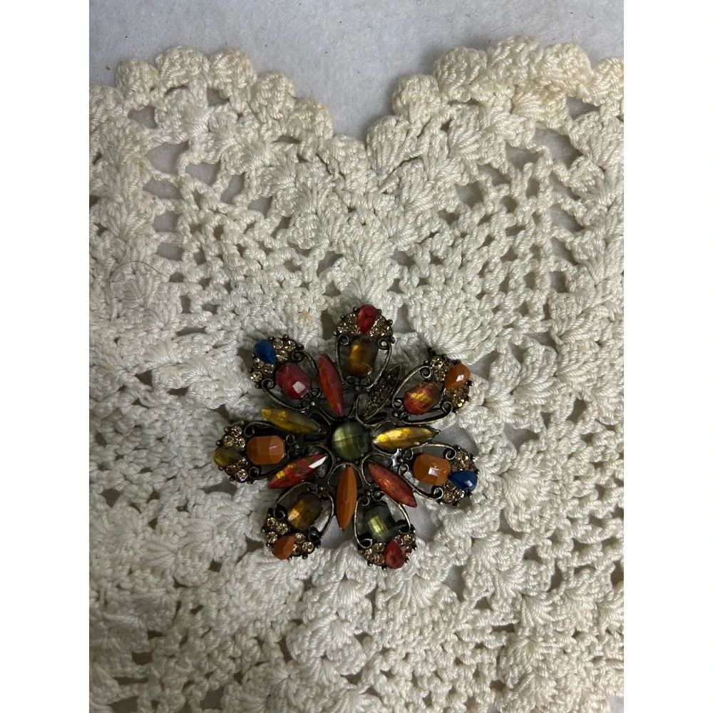 Unbranded intricate floral